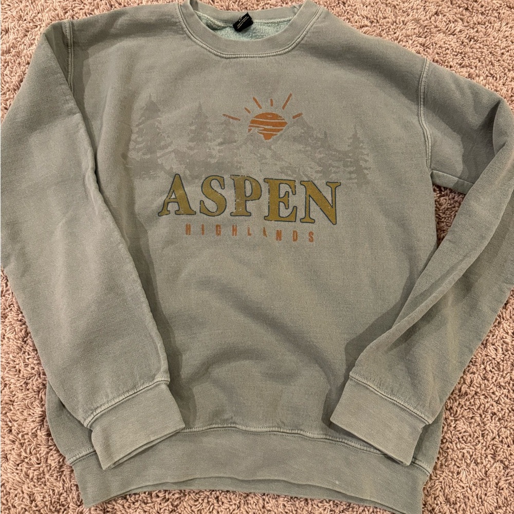 urban outfitters crewneck